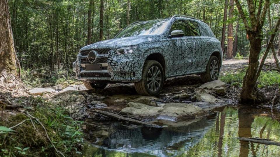 Офроуд приключение! Новият Mercedes-Benz GLE бе тестван още преди официалното представяне (СНИМКИ)