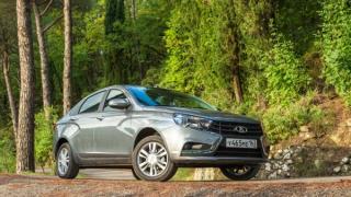 Интериорът на обновената Lada Vesta: Първа СНИМКА