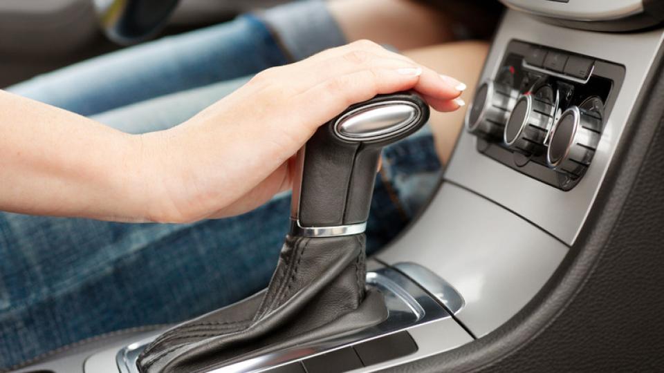 4 фатални грешки на шофьорите, съсипващи автоматичните скоростни кутии
