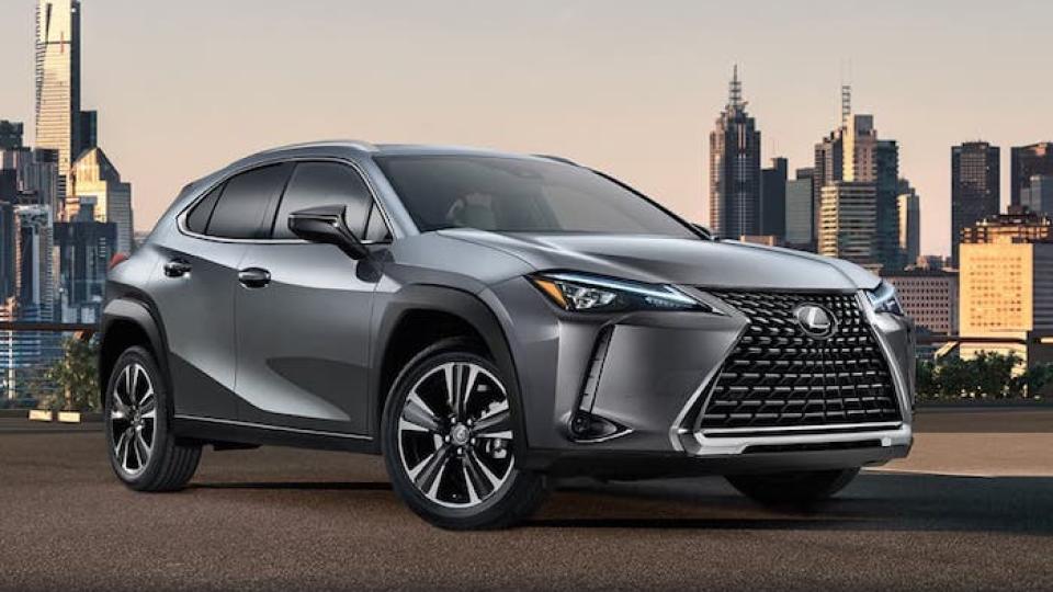 В Женева представиха обновения Lexus UX (СНИМКИ)