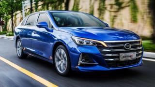 Китайците пуснаха разкошен бизнес седан, наполовина по-евтин от Camry СНИМКИ