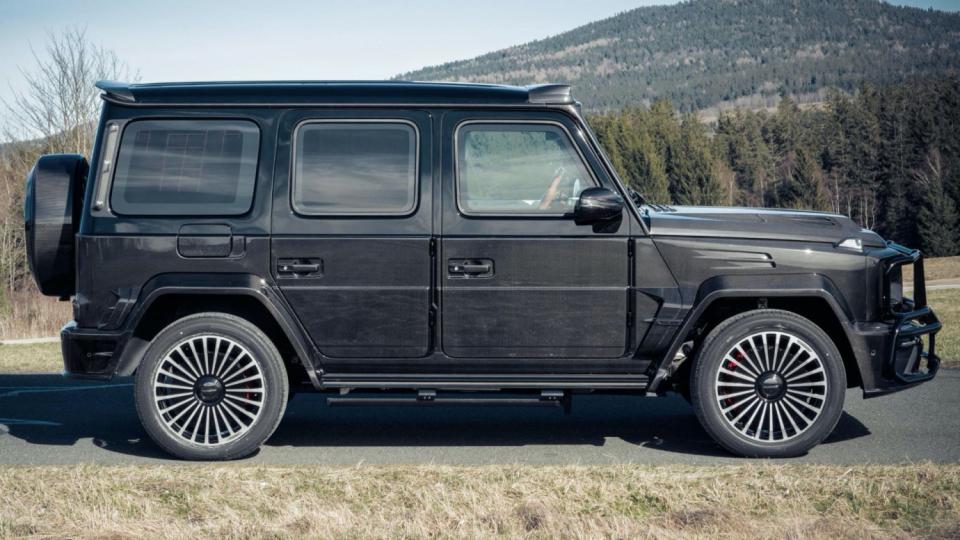 Ето как изглежда най-страхотният и непробиваем Мercedes G-class в света ВИДЕО