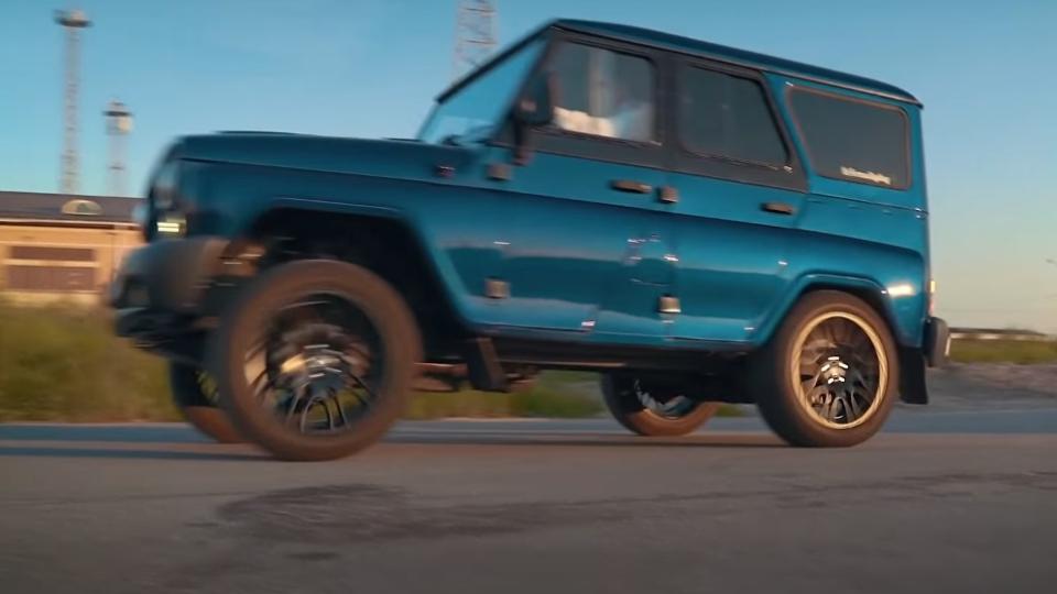 Вижте как тази УАЗ-ка се оказа по-бърза от Mercedes G63 ВИДЕО