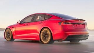 Проблеми: Собственик на нова Tesla направи детайлен обзор на електромобила ВИДЕО