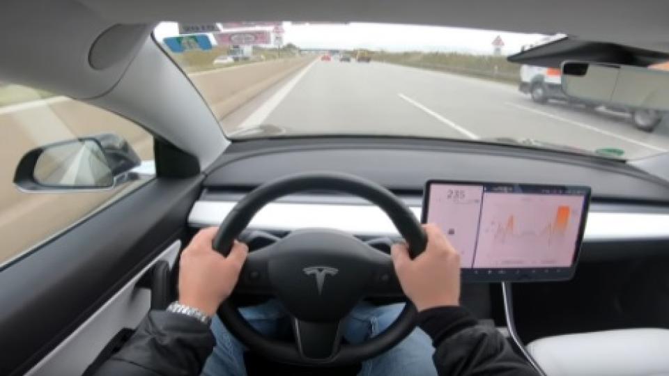 ВИДЕО запечата как Tesla Model Y бе ускорена до максимална скорост