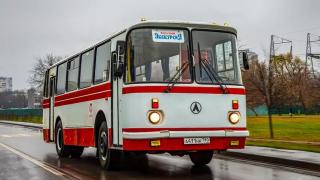 Шест от най-странните коли на СССР: Космически автобус и ЗАЗ с V-образен двигател