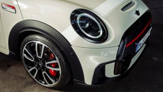 Представиха специален MINI Cooper, посветен на силните жени СНИМКИ