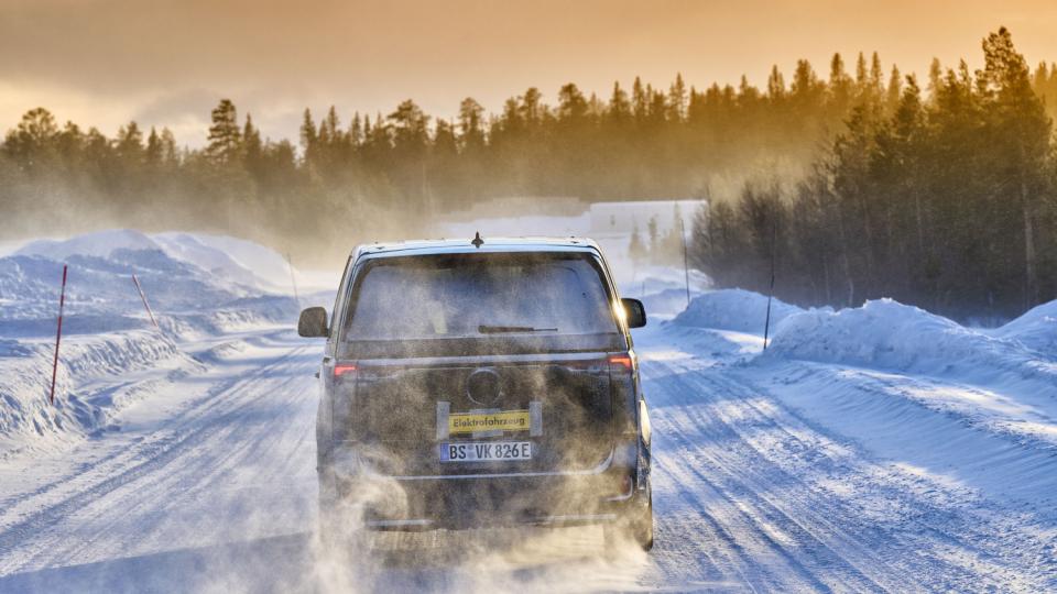 Volkswagen показа създаването и екстремното тестване на новата си легенда ВИДЕО