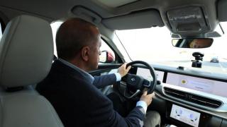 Ердоган тества турския конкурент на Тесла, колата тръгва по пътищата до месеци ВИДЕО