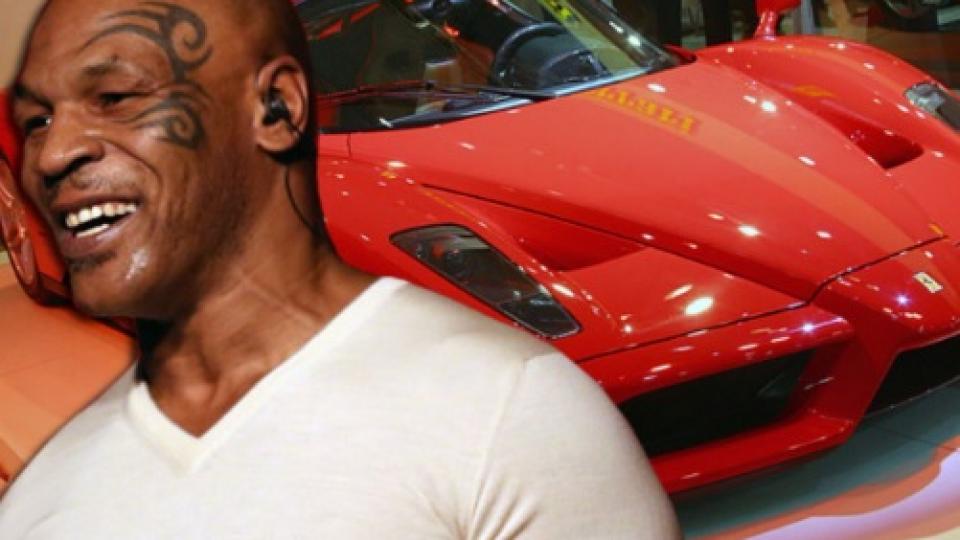 Продава се рядкото Ferrari F50 на Майк Тайсън СНИМКИ