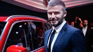 Компанията на Дейвид Бекъм превърна ретро Range Rover-и в стилни електромобили СНИМКИ