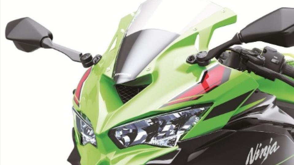 Kawasaki представи новия Ninja ZX-4RR с 400 кубиков двигател СНИМКИ