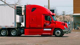 Защо в САЩ карат камиони с големи предни капаци, а в Европа не