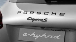 СНИМКИ на Porsche Cayenne от 2026 година изтекоха в мрежата
