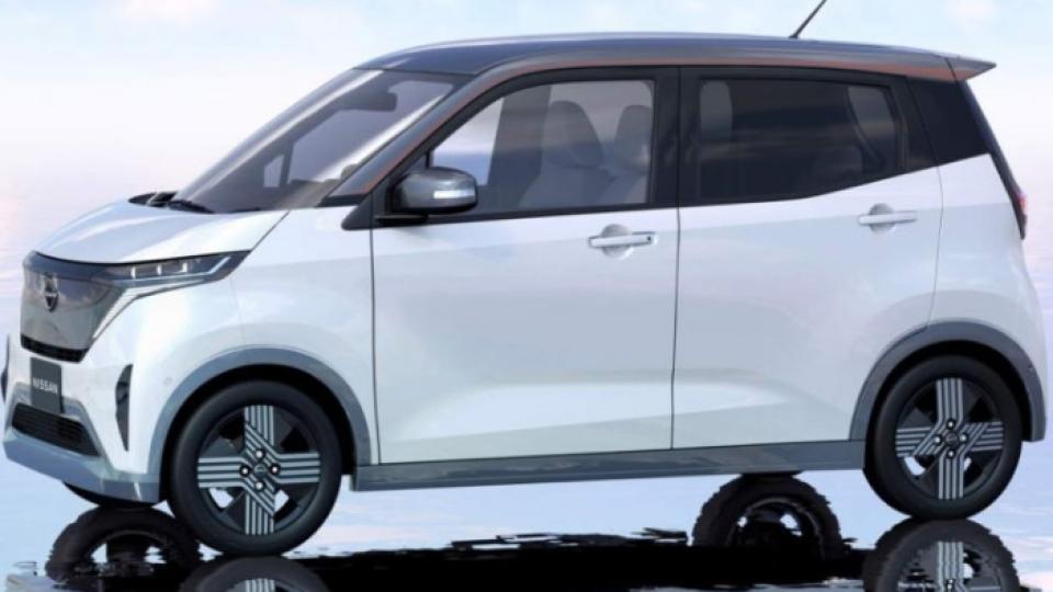 Евтин японски електромобил "отвя" колите на конкурентите ВИДЕО