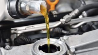 Кое е най-доброто масло за кола с голям пробег - синтетично или минерално?