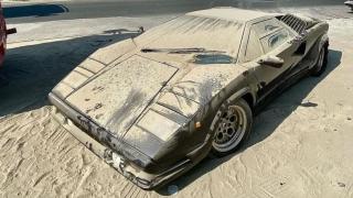 Мистерия с изоставена суперкола Lamborghini за $500 000 в пустинята