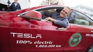Германец измина 2 милиона километра с Tesla, ето какво смени по нея