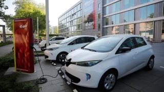 Защо Германия рязко спря стимулите за електромобили?