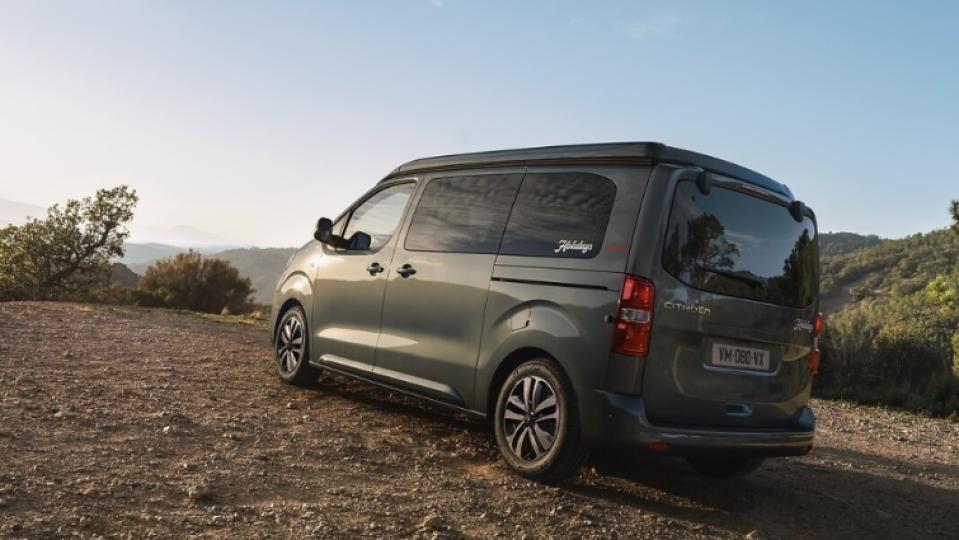 Страхотен кемпер: Citroen Space Tourer има нова версия с всичко необходимо СНИМКИ