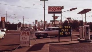 Урок по история: Как петролната криза промени автомобилната индустрия завинаги