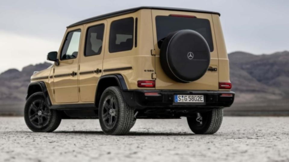 Вижте какво представлява новият мощен Mercedes G-Class  ВИДЕО