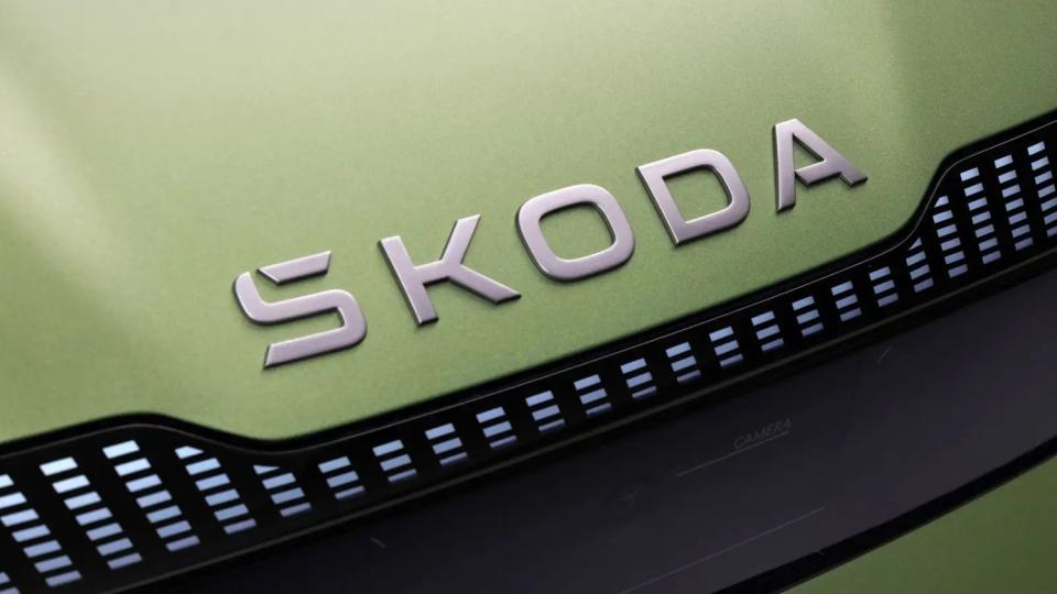 Skoda показа изненадващо кросоувър за жълти стотинки