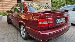 Откриха спортна кола Volvo от 1997 г. в идеално състояние СНИМКИ