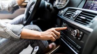 Топ 7 автоаксесоара, които ще направят всяко пътуване по-комфортно