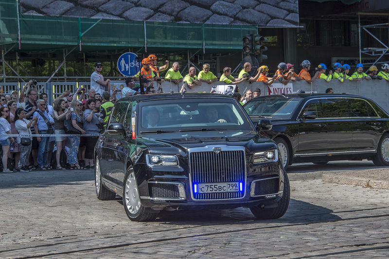 Властта се вози в уникален лукс: Ето ги топ 3 на автомобилите на световните лидери (СНИМКИ)