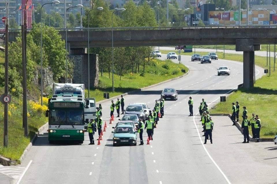 Няма мърдане! Вижте как решително и ефикасно хващат пияните шофьори в тази европейска страна (СНИМКИ)