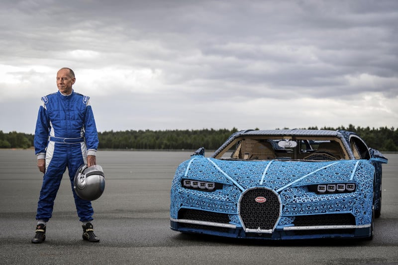 Сглобиха пълномащабен Bugatti Chiron от парченца на конструктор Lego. И може да се движи! (СНИМКИ/ВИДЕО)