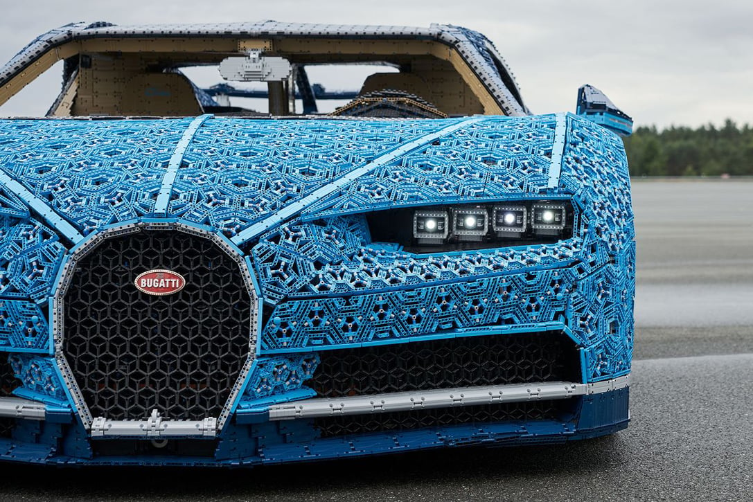 Сглобиха пълномащабен Bugatti Chiron от парченца на конструктор Lego. И може да се движи! (СНИМКИ/ВИДЕО)