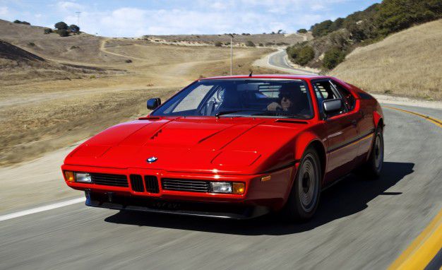 Уникално! Вижте в какво превърнаха два разбити суперавтомобила BMW M1 (СНИМКИ/ВИДЕО)