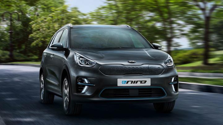 Робърт Де Ниро представи новия Kia e-Niro (СНИМКИ/ВИДЕО)