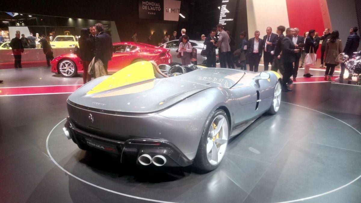 Ferrari показа новия си уникален и екстремен автомобил (СНИМКИ)