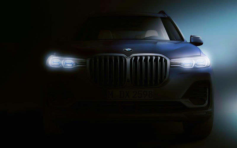 BMW X7: Първа официална СНИМКА и подробности