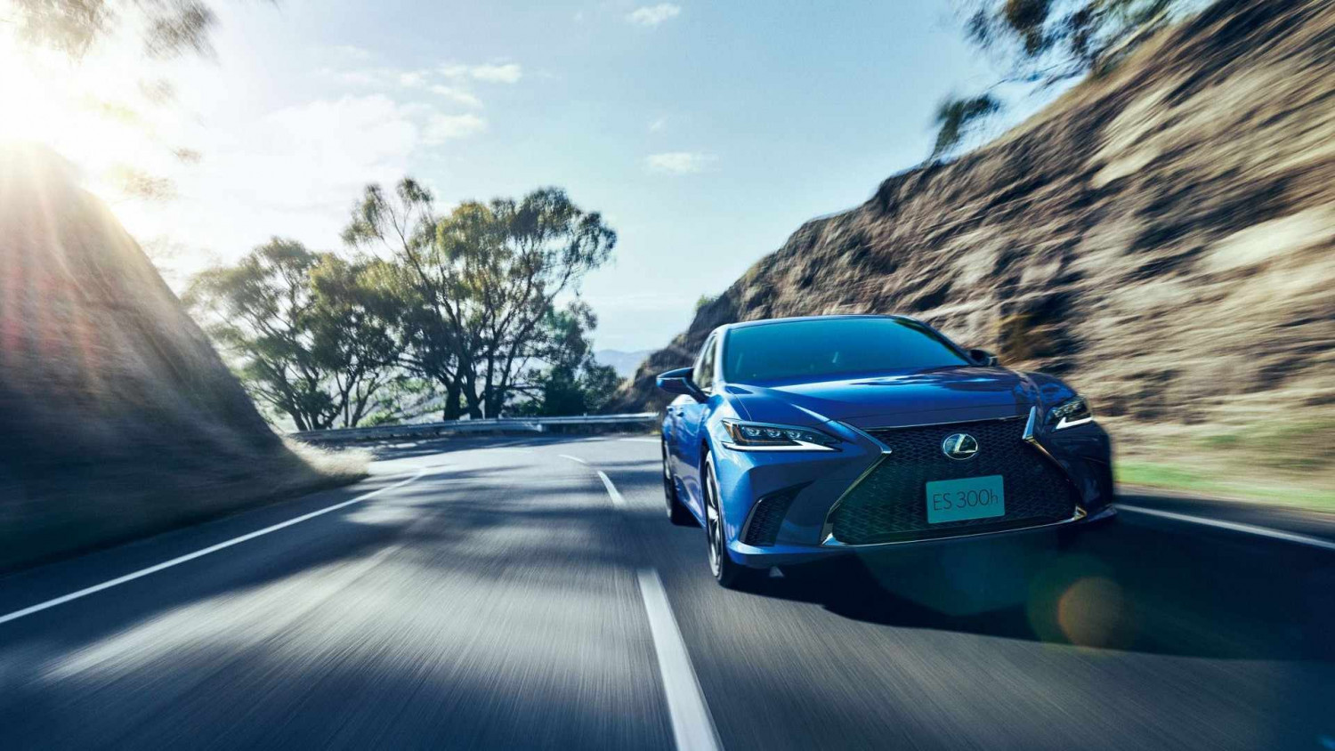 Уникална технология: Вижте как работят виртуалните огледала на Lexus ES (СНИМКИ/ВИДЕО)