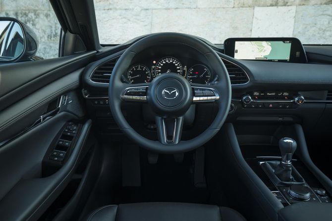 Новата икономична Mazda 3 2019 пристига в Европа: Цени, СНИМКИ и характеристики