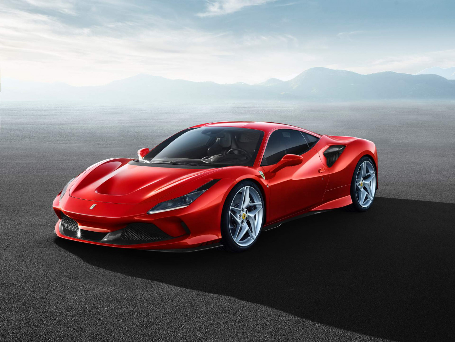 Разсекретиха напълно новата суперкола на Ferrari (СНИМКИ)