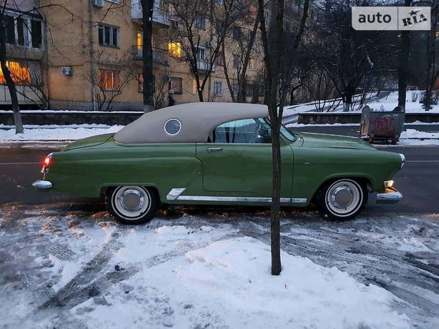 Превърнаха Волга в елегантен кабриолет (СНИМКИ)