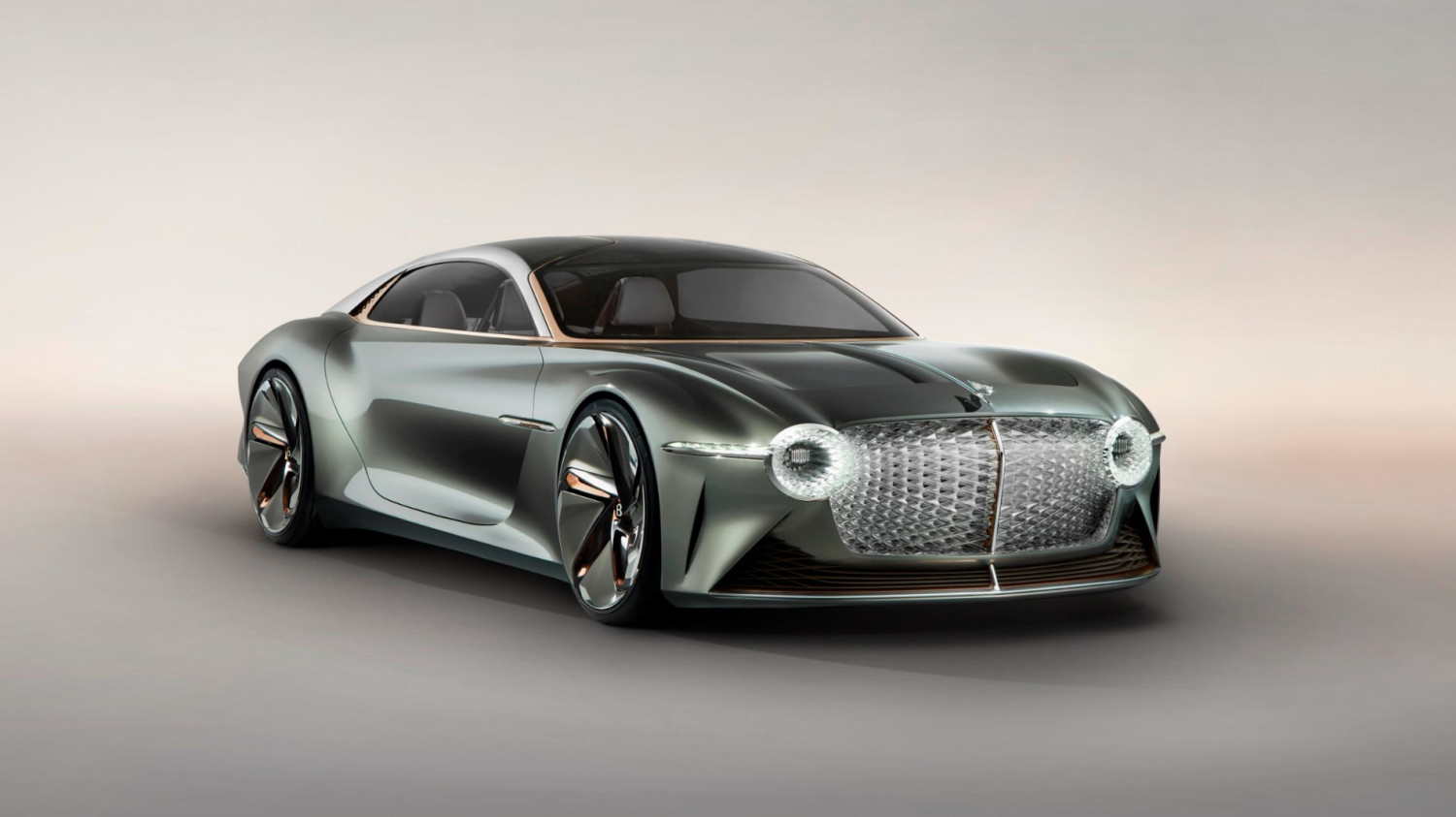 Bentley показа колата на бъдещето (СНИМКИ)