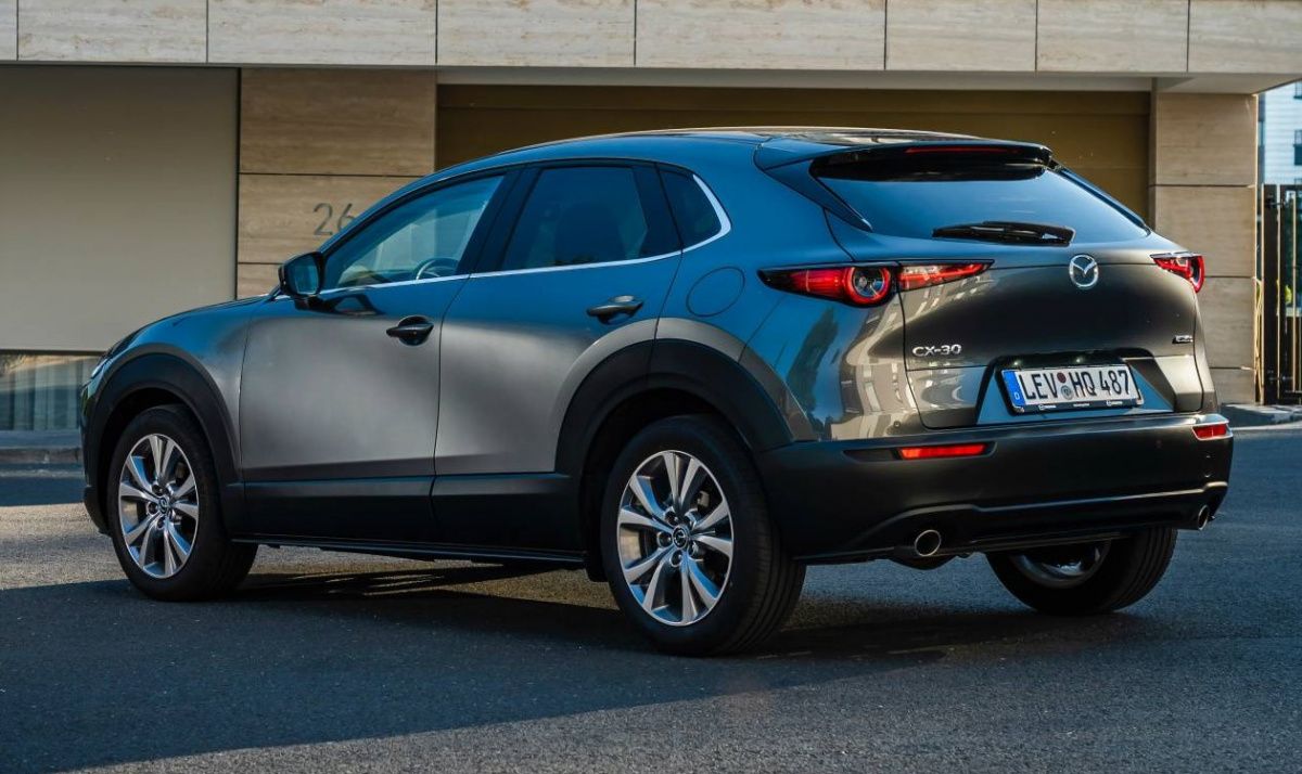 Новият кросоувър Mazda CX-30: Двигатели и разход на гориво (СНИМКИ)