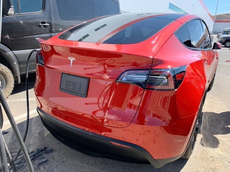 Заснеха най-новата Tesla - Model Y СНИМКИ