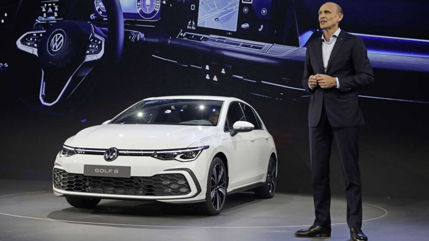 Новият Volkswagen Golf бe представен официално: Технически подробности, ВИДЕО