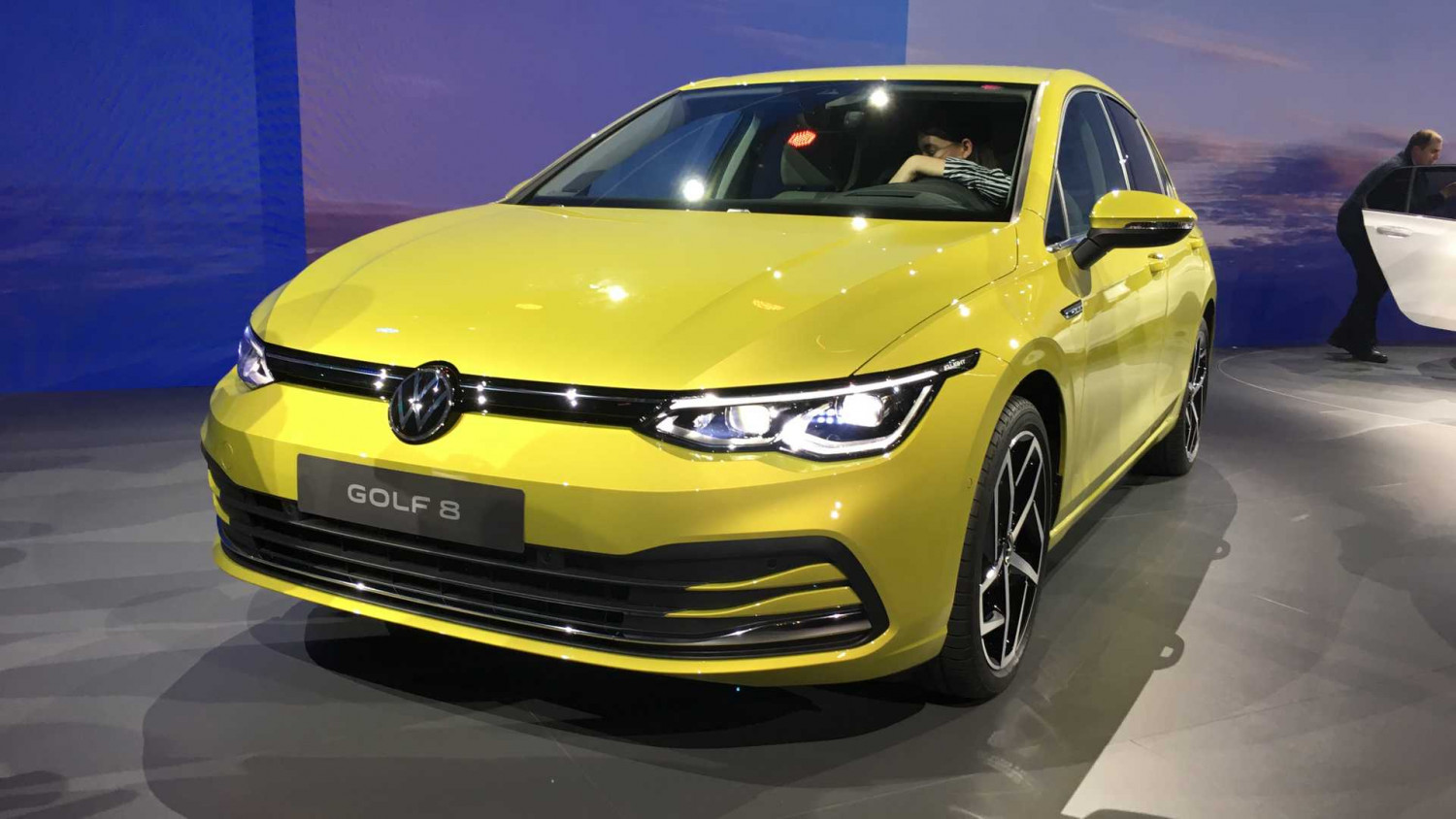 Новият Volkswagen Golf бe представен официално: Технически подробности, ВИДЕО