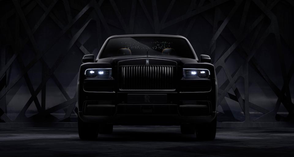 Уникалният Rolls-Royce Black Badge Cullinan покори младите и пътищата СНИМКИ