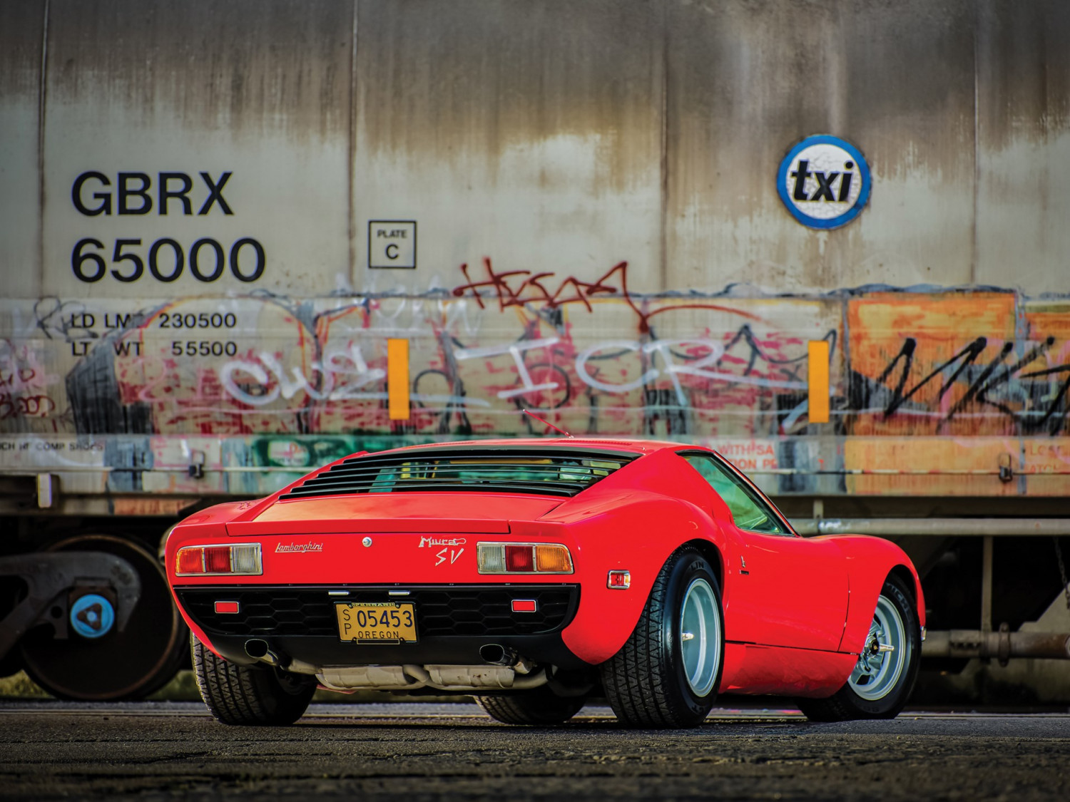 Продава се исторически Lamborghini Miura SV СНИМКИ