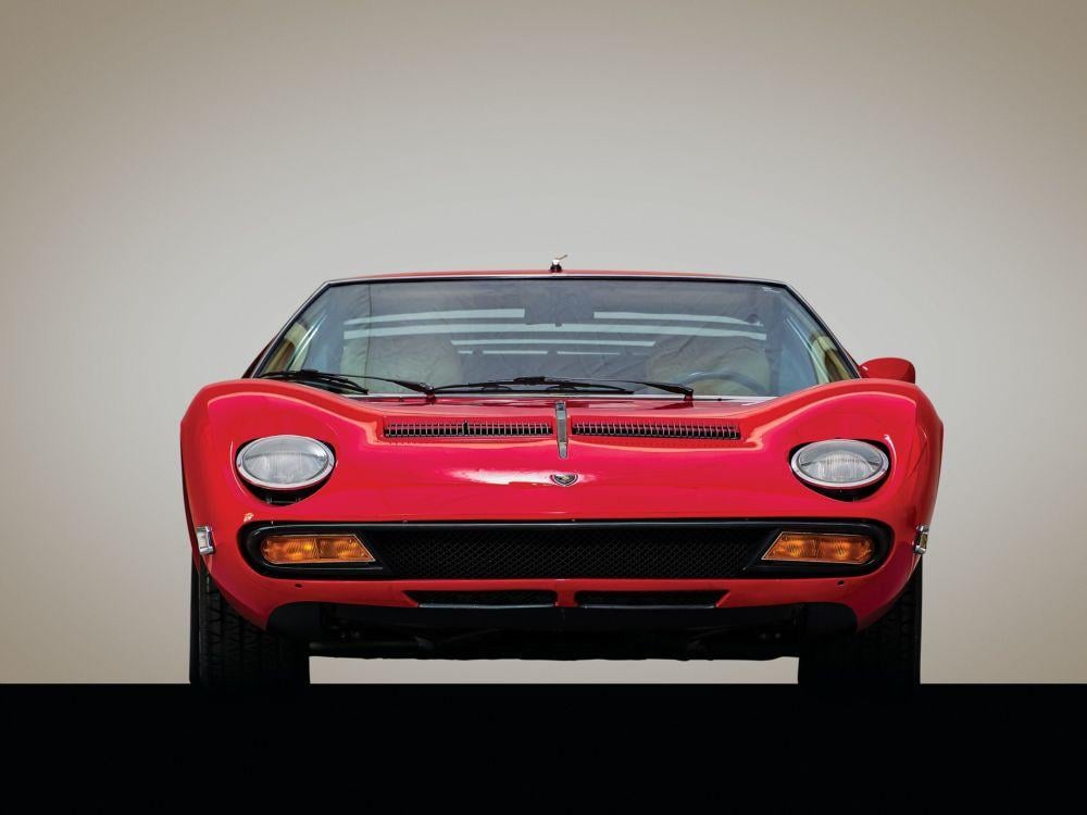 Продава се исторически Lamborghini Miura SV СНИМКИ