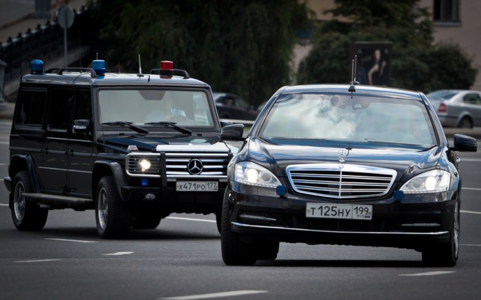 Кои са особеностите на Mercedes-Benz G-Wagen от кортежа на Путин ВИДЕО